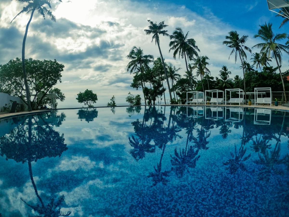 Elixir Cliff Beach Resort And Spa Varkala Exterior photo