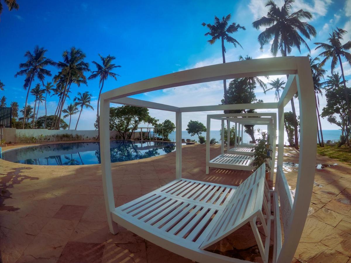 Elixir Cliff Beach Resort And Spa Varkala Exterior photo